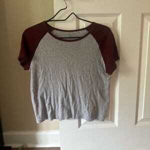 Brandy Melville Raglan Crop Top Tee